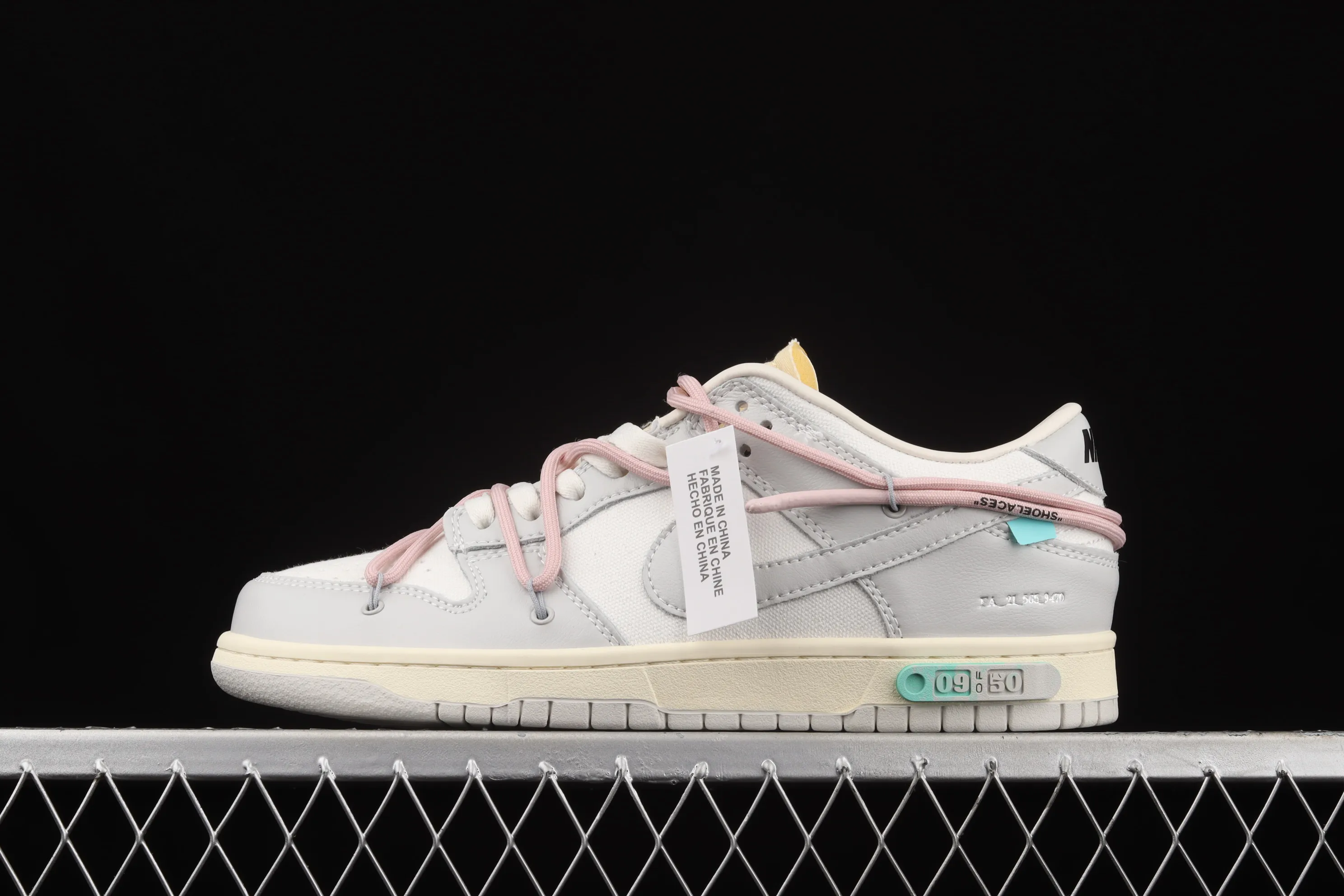 All Categories Nk SB Dunk Series Nk SB Dunk Low Low-top sneakers Cost-effective version OF x Nk Dunk Low “04 of 50” OW Gray Casual Sports Skateboard Shoes DM1602-109